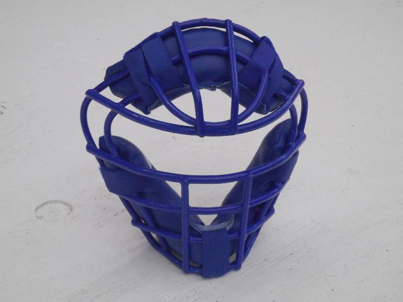 lot 134 image: New GLS PWMY Catchers Mask ...
