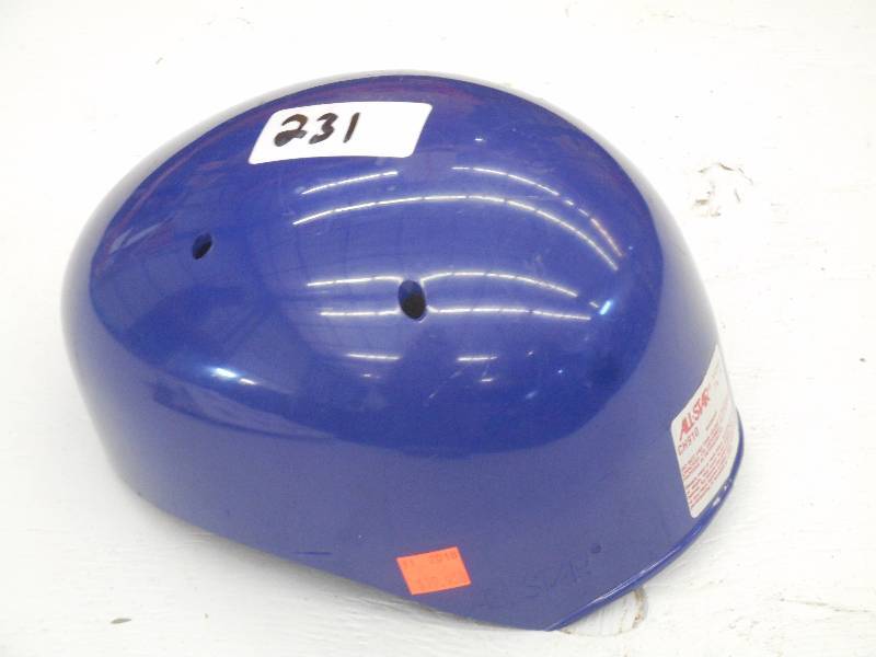 lot 231 image: All Star XL 7 38--7 12 Catchers H...