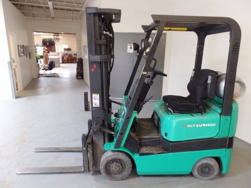 lot 501 image: Forklift