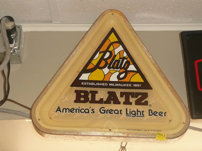 Vintage Very Cool Blatz Light