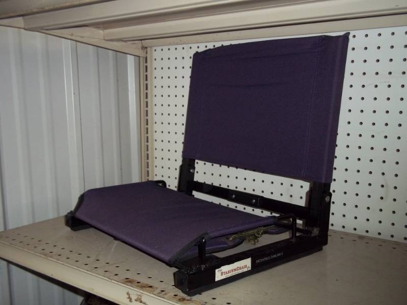 lot 18 image: Stadium Seat, Folding