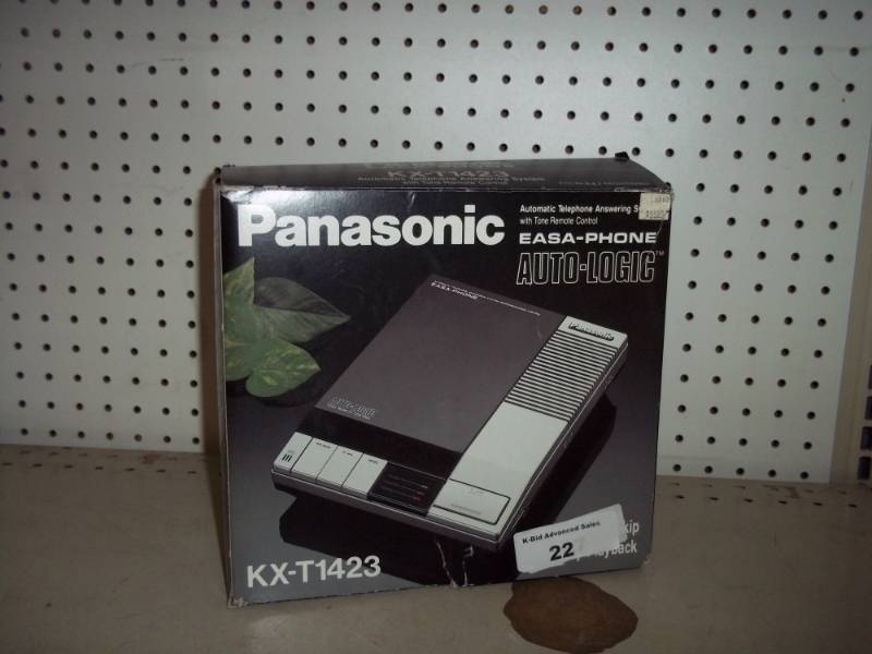lot 22 image: Panasonic Answering Machine