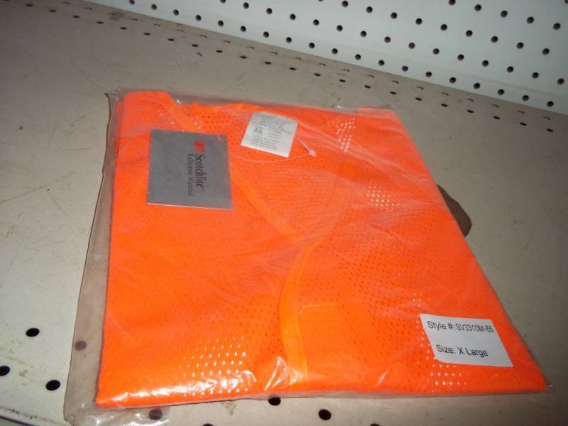 lot 23 image: NEW Reflective Safety Vest X Large