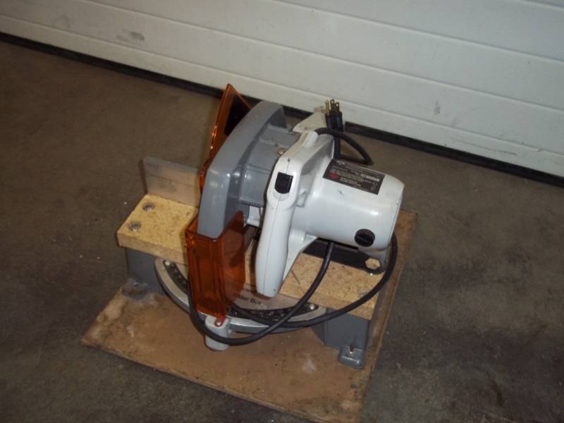 lot 26 image: Rockwell miter box saw