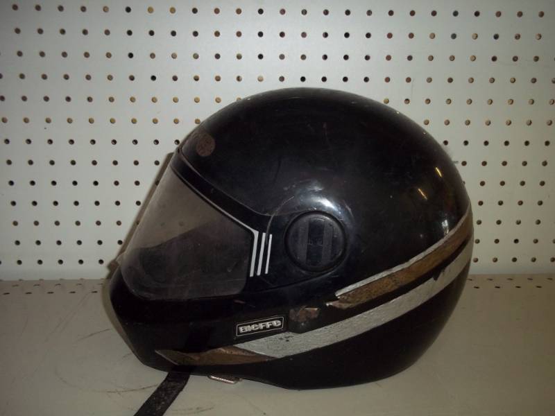 lot 28 image: Helmet with face shield  X Large