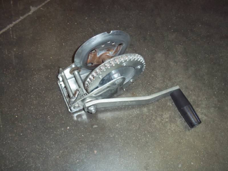 lot 53 image: Winch