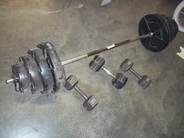 lot 55 image: Weight lifting Set