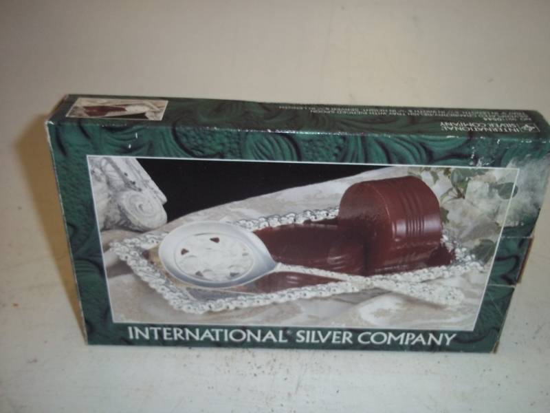 lot 61 image: Silver plated Cranberry  Relish tray with spoon