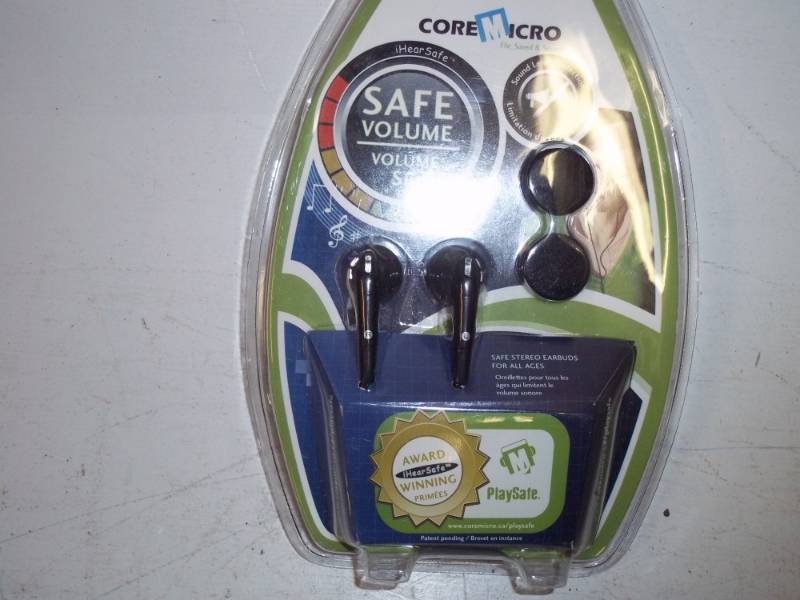 lot 62 image: New Ear buds