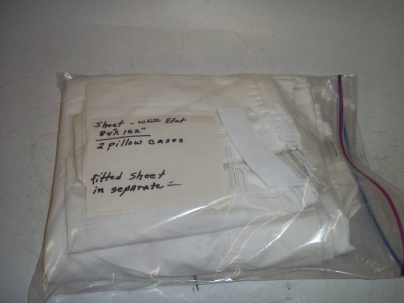 lot 83 image: White Sheets 2 pillow cases