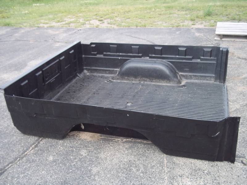 lot 96 image: Truck box Liner 6.5 long