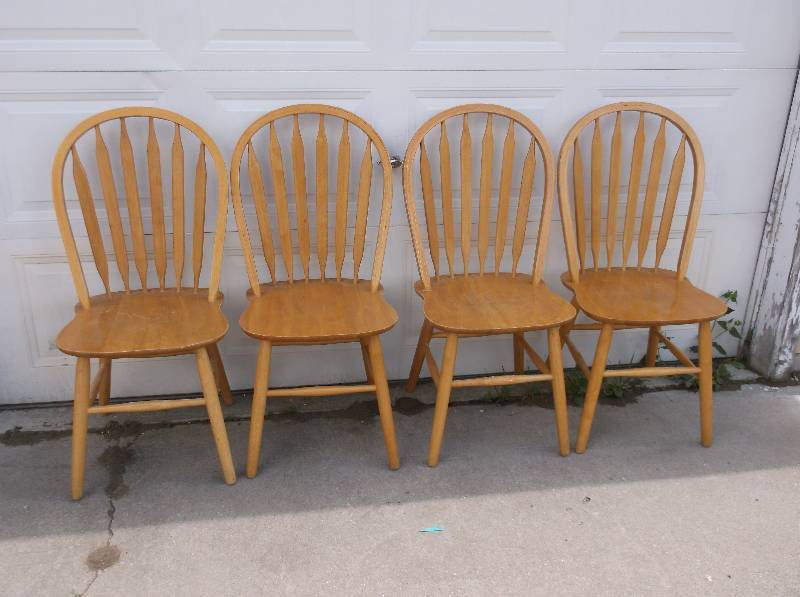 lot 3 image: Chairs