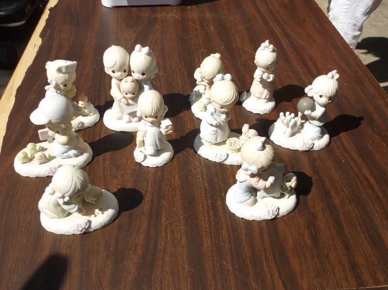 lot 9 image: Collectible