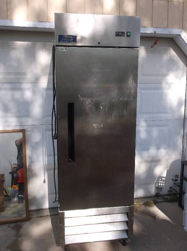 lot 12 image: Artic Air