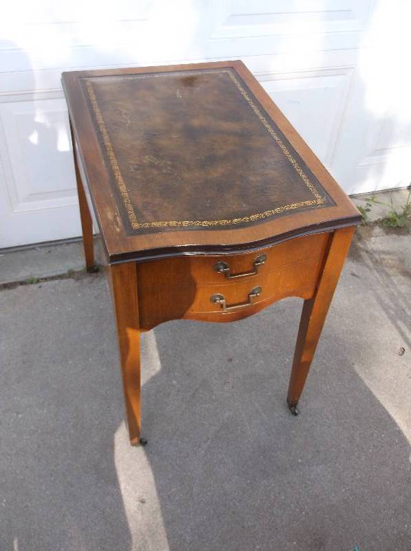 lot 17 image: Vintage