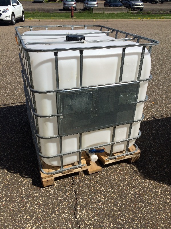 250 Gallon Plastic Fluid Storage Tanks - no leaks! used in past for ...