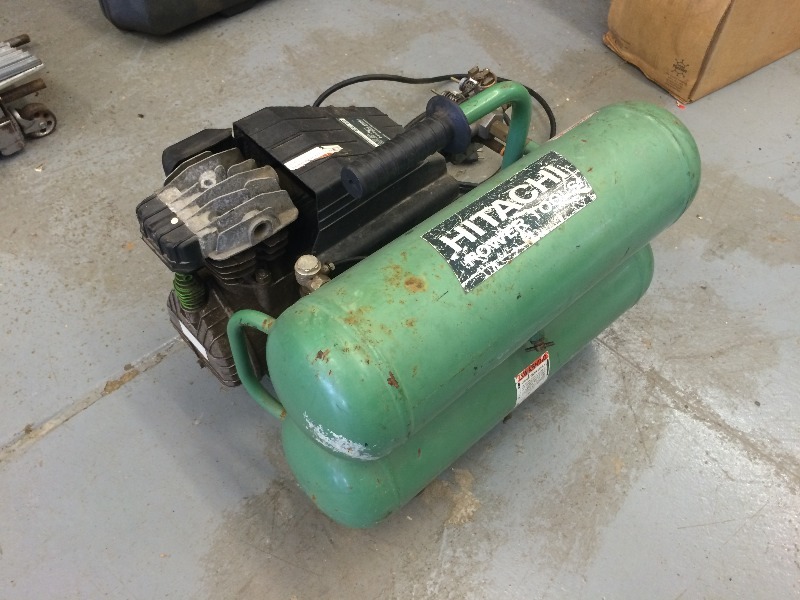 Hitachi Air Compressor 2 HP - runs