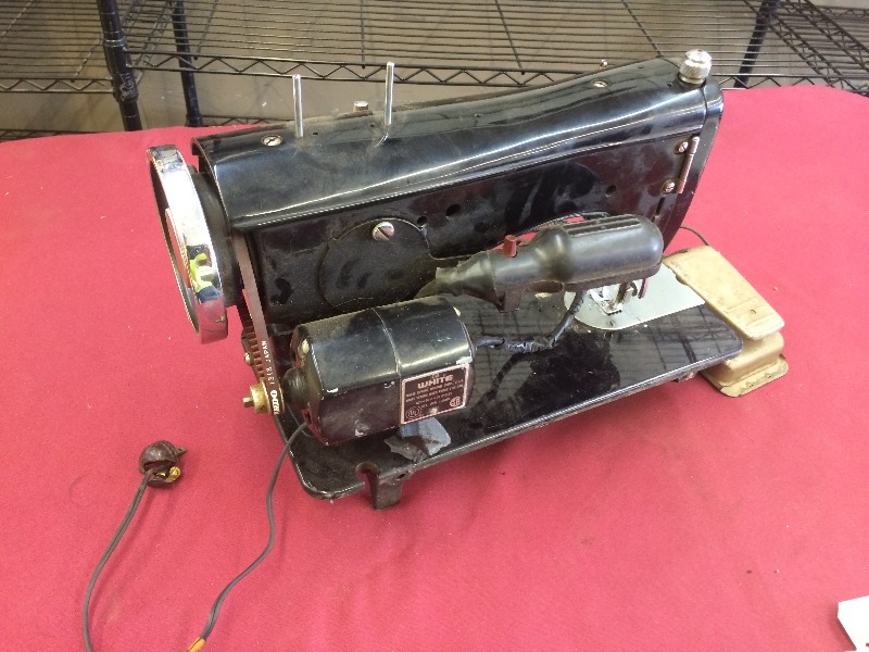 Sewing Machine - maybe vintage