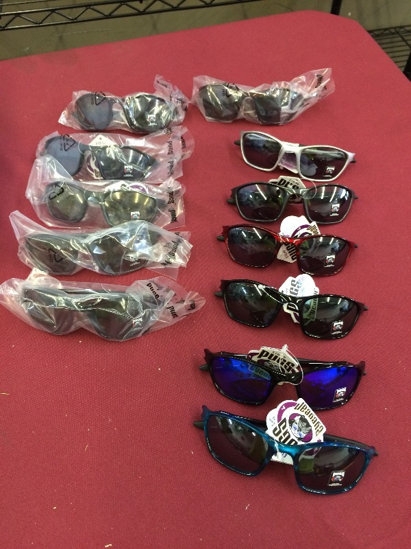Assorted Quality Puggs Sun Glasses NEW lot of approx. 36  Great for resale, ebay, garage sales, flea market sellers