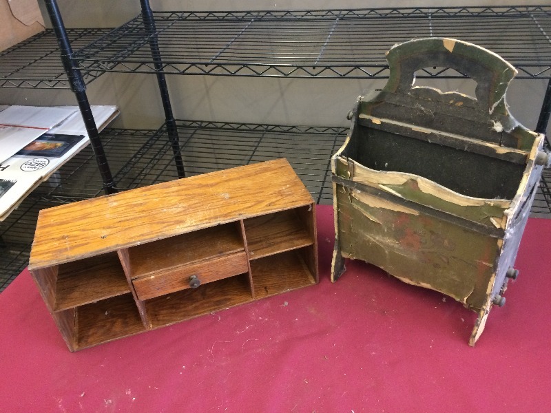 Vintage Items  organizers   lot of 2