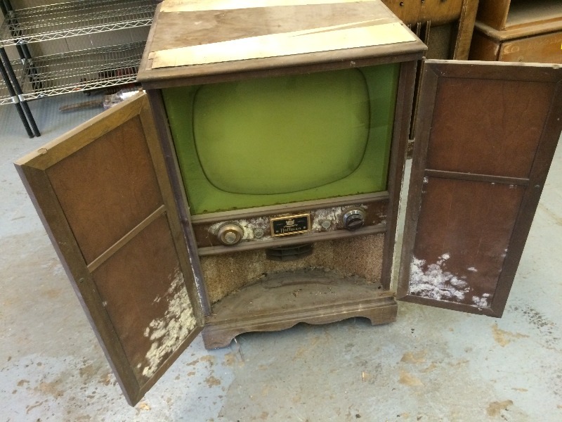Vintage TV  Cabinet   38 high x 25 wide x 22 deep