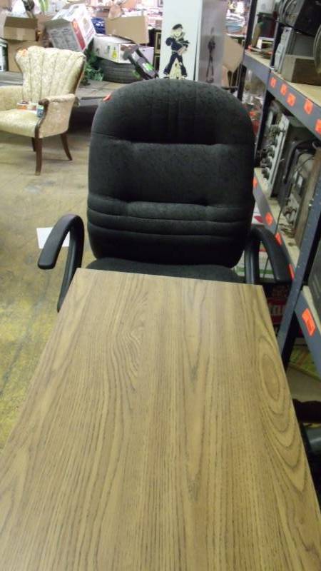 lot 278 image: Small Table and Desk Chair