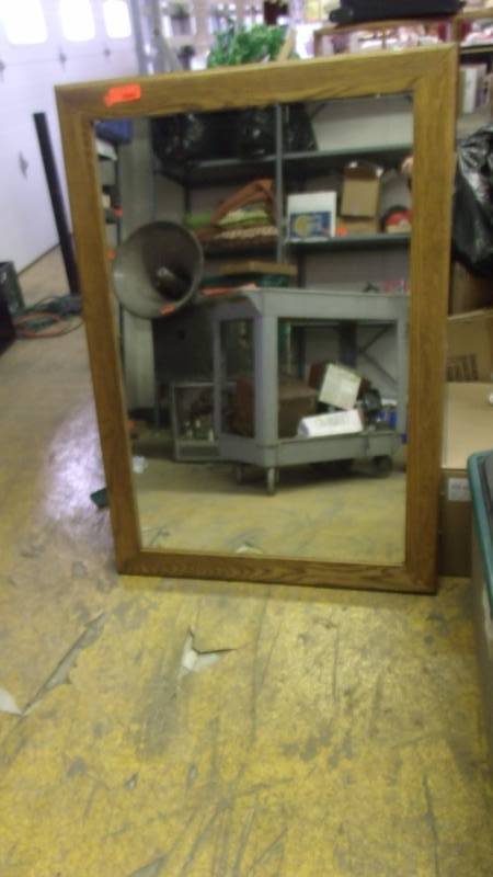 lot 283 image: Wood Frame Mirror