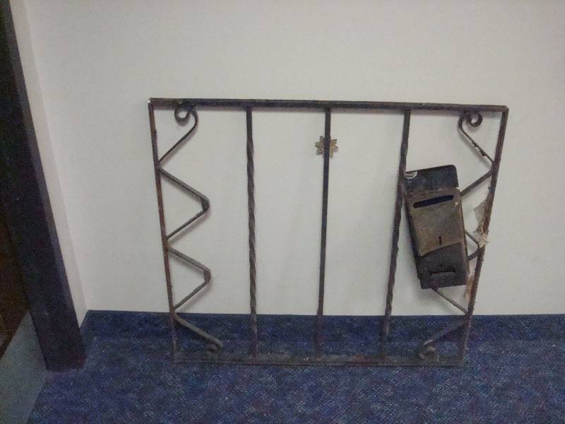 lot 26 image: Vintage Wrought Iron Railing, Some Wear, Rust
