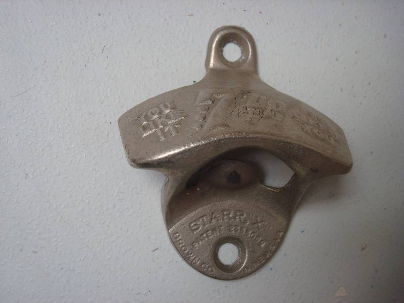 lot 51 image: Vintage Starr X 7-up Bottle Opener
