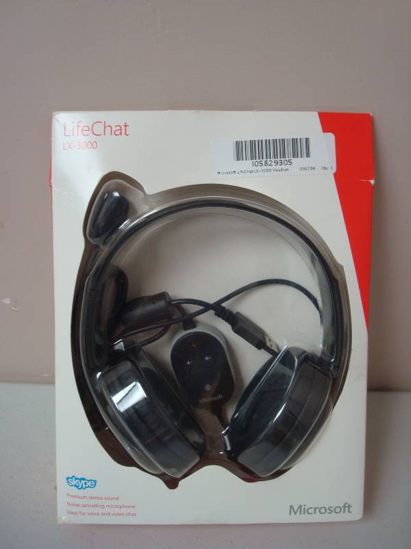 lot 55 image: Life Chat LX-3000 Headphones