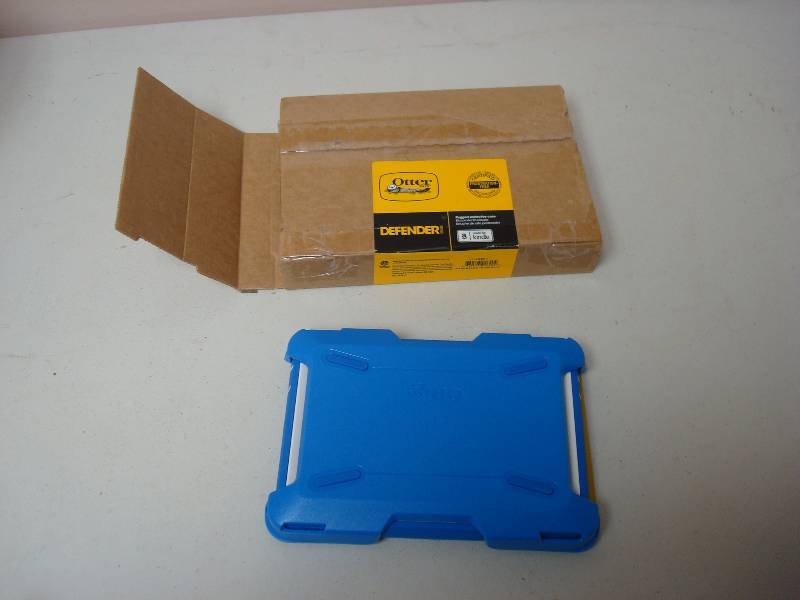 lot 60 image: Otter Kindle Case, Unused