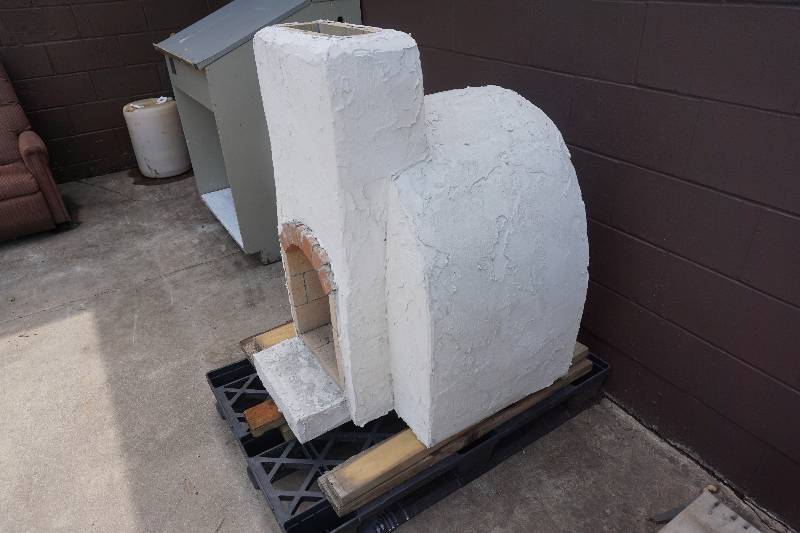 Professionally Built Outdoor Concrete PizzaBarbeque Oven