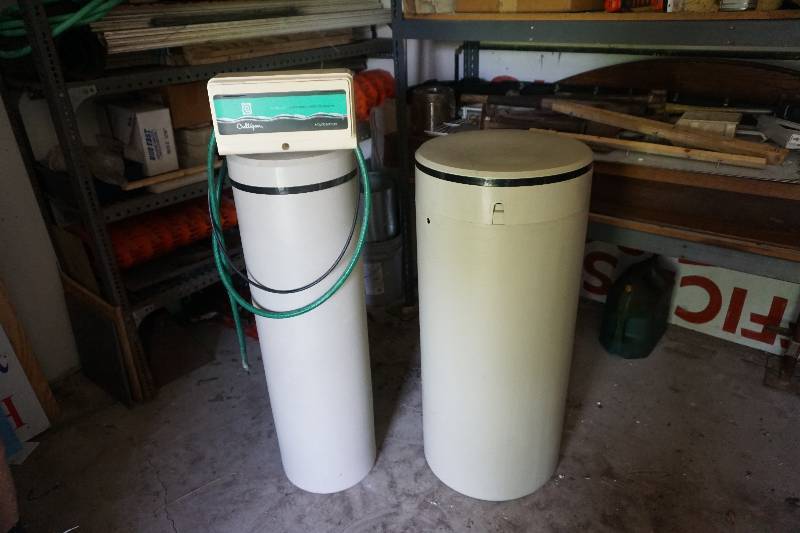 Culligan Model Mark812 Softminder Automatic Water Conditioner Softener