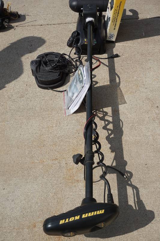 MinnKota Terrova 80 lb Thrust Ipilot Wireless GPS Trolling Motor System With Foot Pedal