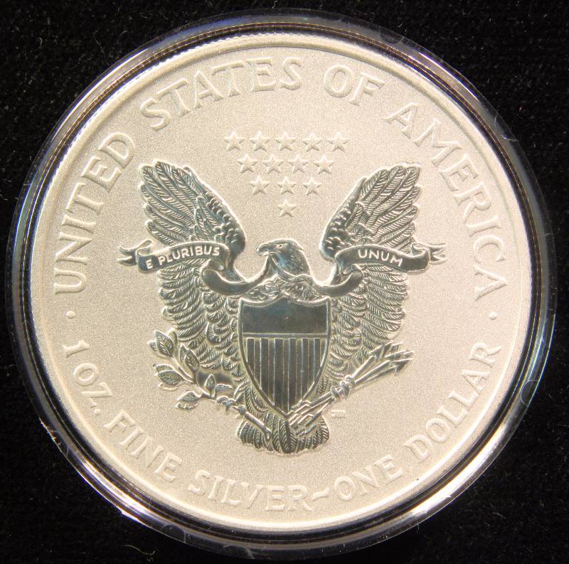 2005 AMERICAN SILVER EAGLE 1 TROY OZ. .999 FINE SILVER HOLOGRAM-ENHANCED IN AIRTITE HOLDER