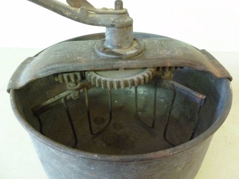 Antique Cake Batter Mixer Manannah 220 Antiques, Prints, Stihl Chainsaw, Vintage KBID