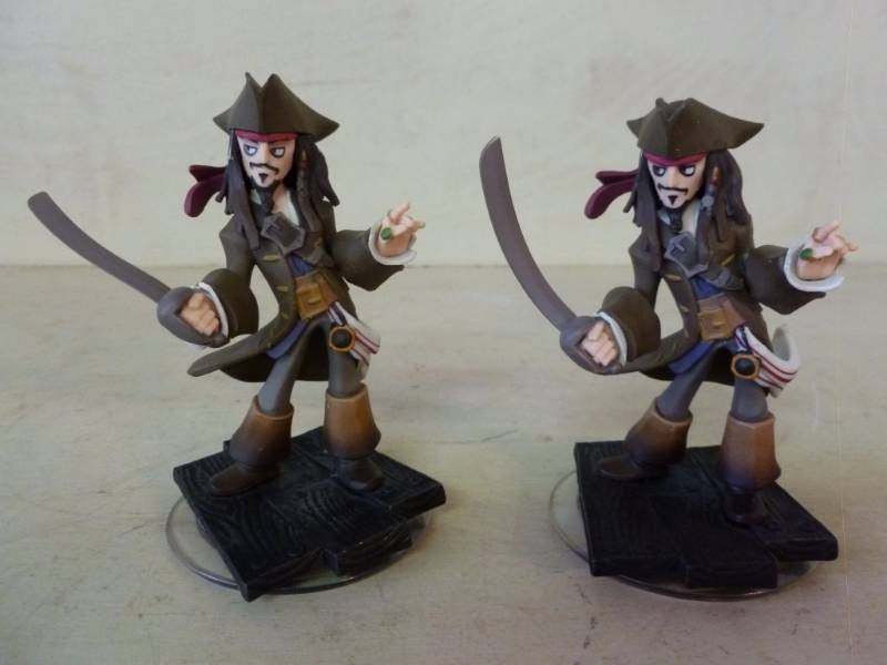 Disney Infinity Video Game Figurine Portals