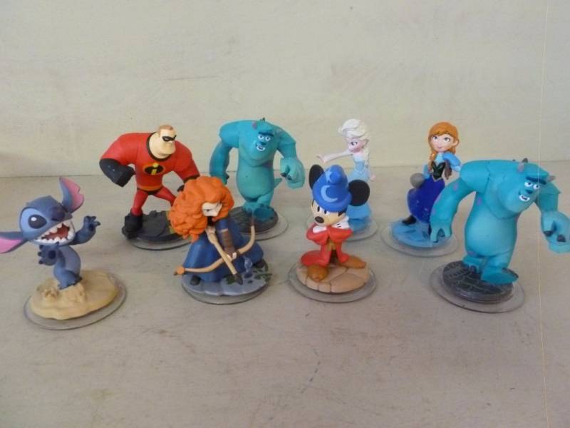 Disney Infinity Video Game Figurine Portals