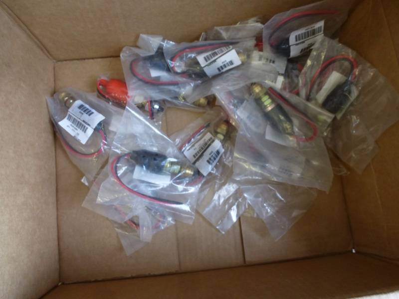 lot 19 image: Electric Kill switches