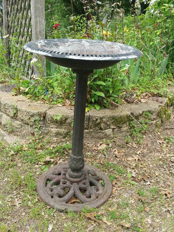 Bird Bath Cast Iron Base