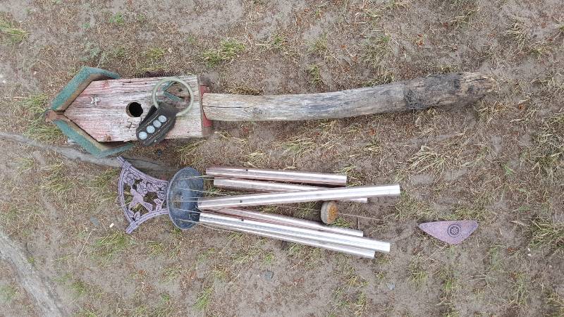Rustic Bird House & Bird Wind Chimes