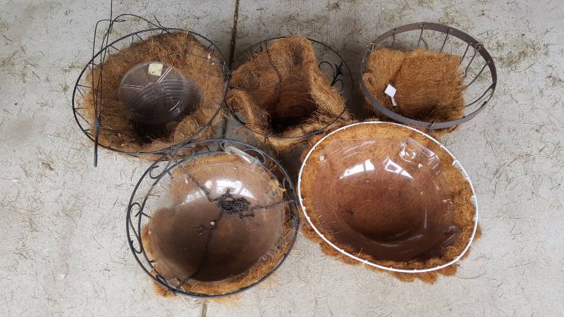 5 Bedded Flat Iron, etc. Hanging Baskets