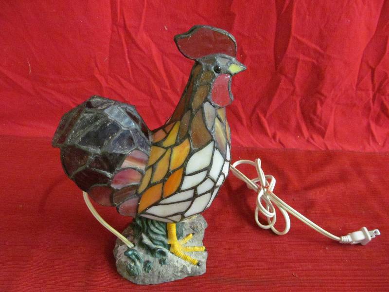 lot 9 image: stained glass light