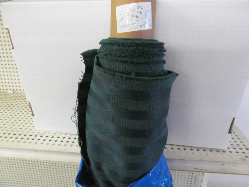 lot 26 image: material