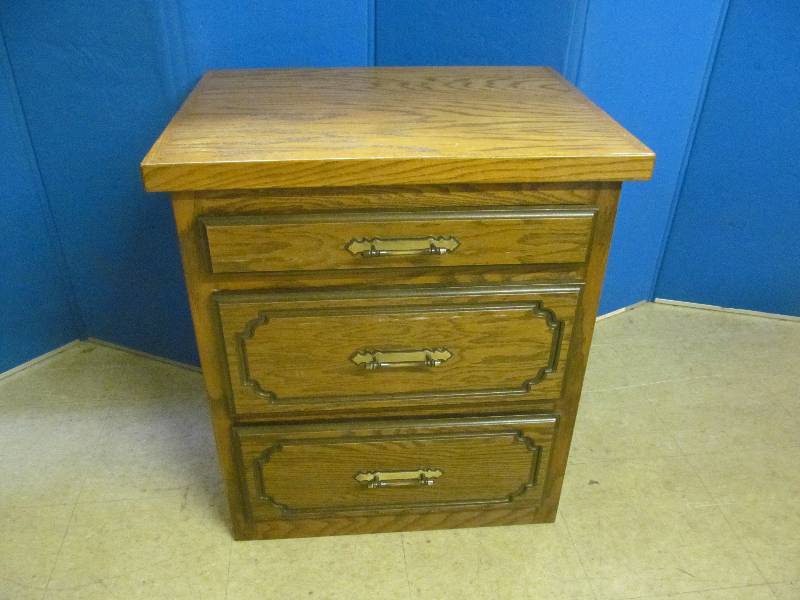 lot 39 image: cabinet