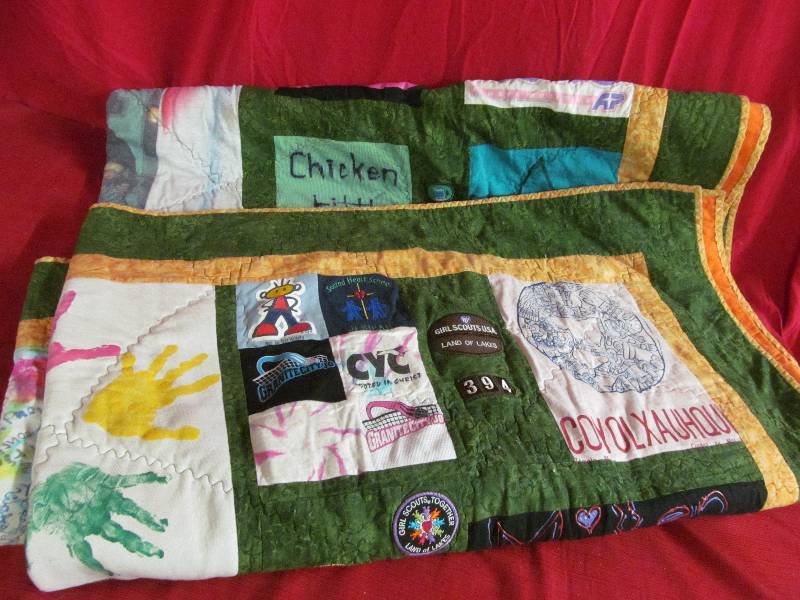 lot 89 image: quilt