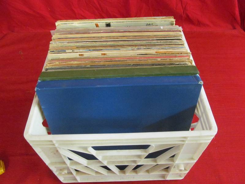 lot 142 image: Albums