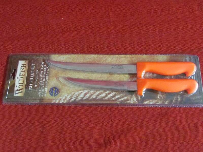 lot 161 image: Fish Fillet Set