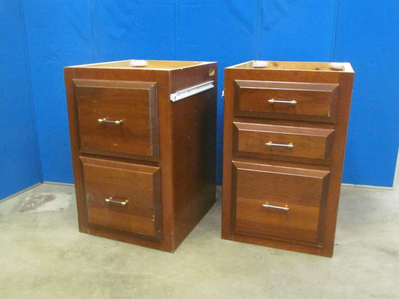 lot 175 image: Desk Drawers