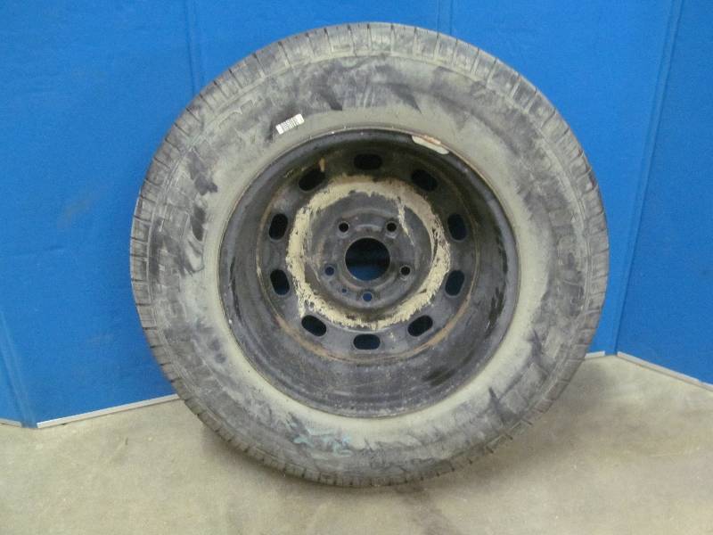 lot 178 image: Tire